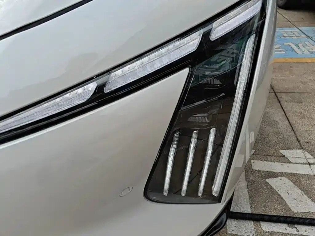 Dongfeng Fengxing Stellar S7 2025 555 Star Creation Edition — Фото автомобиля 23