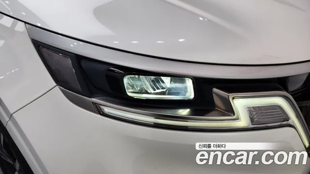Kia Canival — Фото автомобиля 21