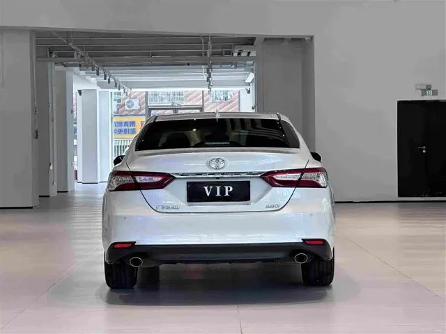 Toyota Camry — Фото автомобиля 8