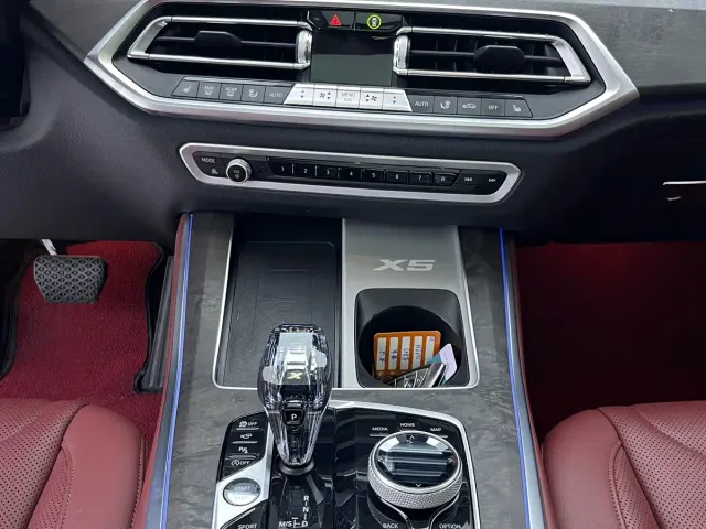BMW X5 — Фото автомобиля 9