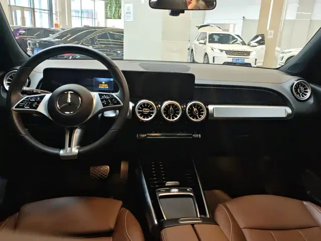 Mercedes-Benz GLB-Class — Фото автомобиля 12