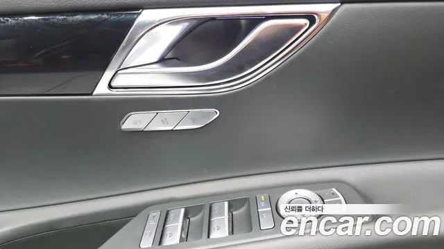Genesis GV80 — Фото автомобиля 30