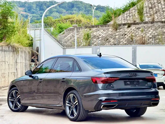 Audi A4L — Фото автомобиля 11