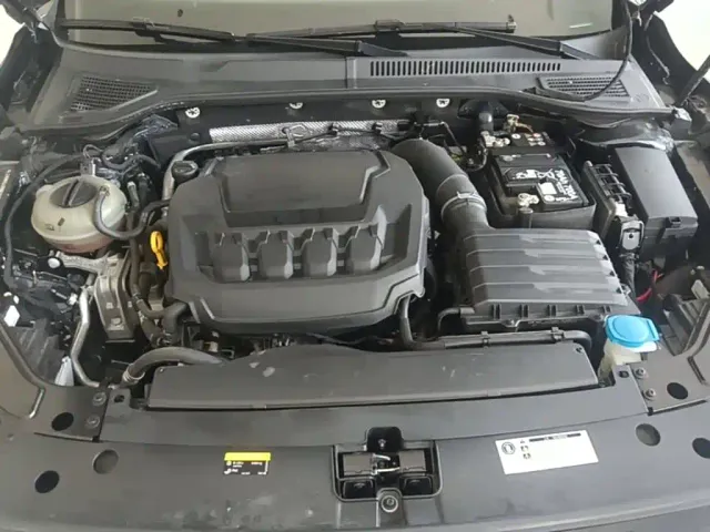 Volkswagen Passat — Фото автомобиля 19
