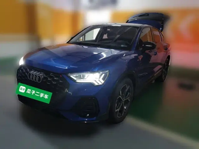 Фотография автомобиля — Audi Q3 Sportback