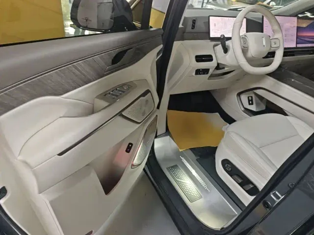 Wey Alpine — Фото автомобиля 15
