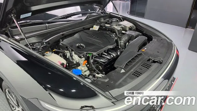 Hyundai Grandeur GN7 — Фото автомобиля 9