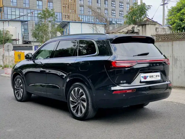 Aito M7 — Фото автомобиля 4