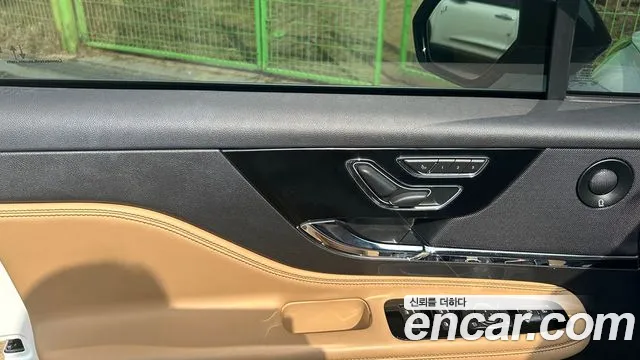 Lincoln Corsair — Фото автомобиля 16
