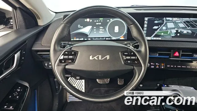 Kia EV6 — Фото автомобиля 12