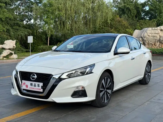 Фотография автомобиля — Nissan Teana
