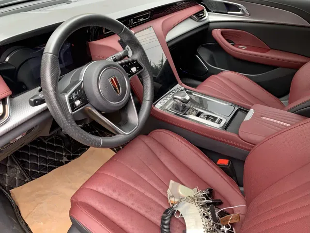 Hongqi H5 — Фото автомобиля 6
