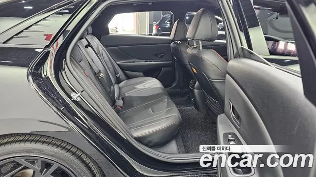 Hyundai AVANTE Новый Avante (CN7) — Фото автомобиля 12