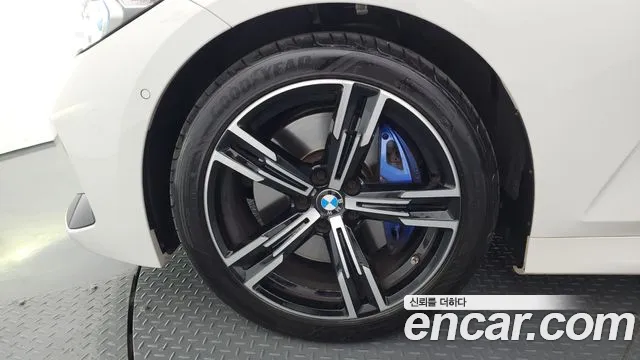 BMW 3-Series 3 серия (G20) 320i M Sport — Фото автомобиля 4