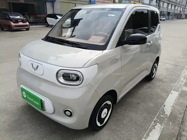 Фотография автомобиля — Wuling Hongguang Mini EV