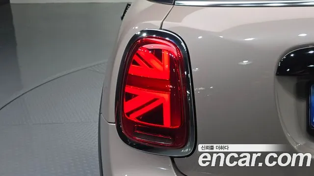 MINI Cooper — Фото автомобиля 8