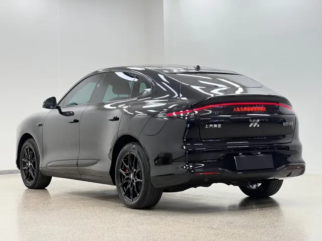 IM Motors LS6 — Фото автомобиля 4
