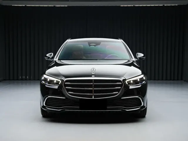 Mercedes-Benz S-Class — Фото автомобиля 2