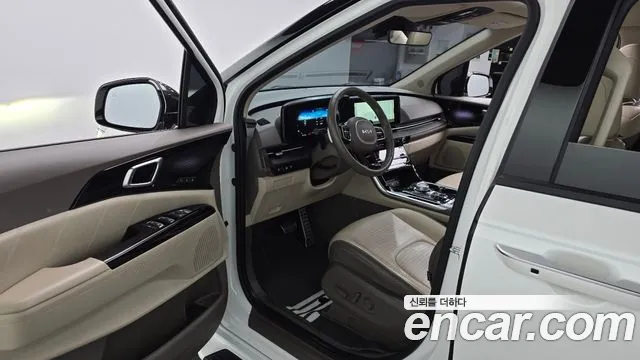 Kia Carnival Generation 4 — Фото автомобиля 15