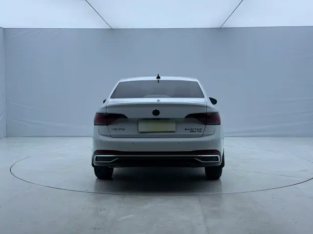 Volkswagen Sagitar — Фото автомобиля 5