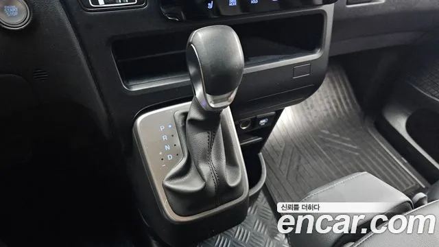 Hyundai Staria — Фото автомобиля 9