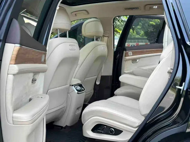 Aito M7 — Фото автомобиля 14