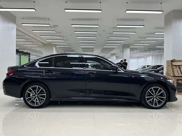 BMW 3 Series — Фото автомобиля 5