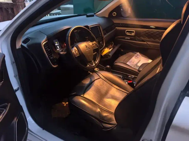 Mitsubishi Outlander — Фото автомобиля 9