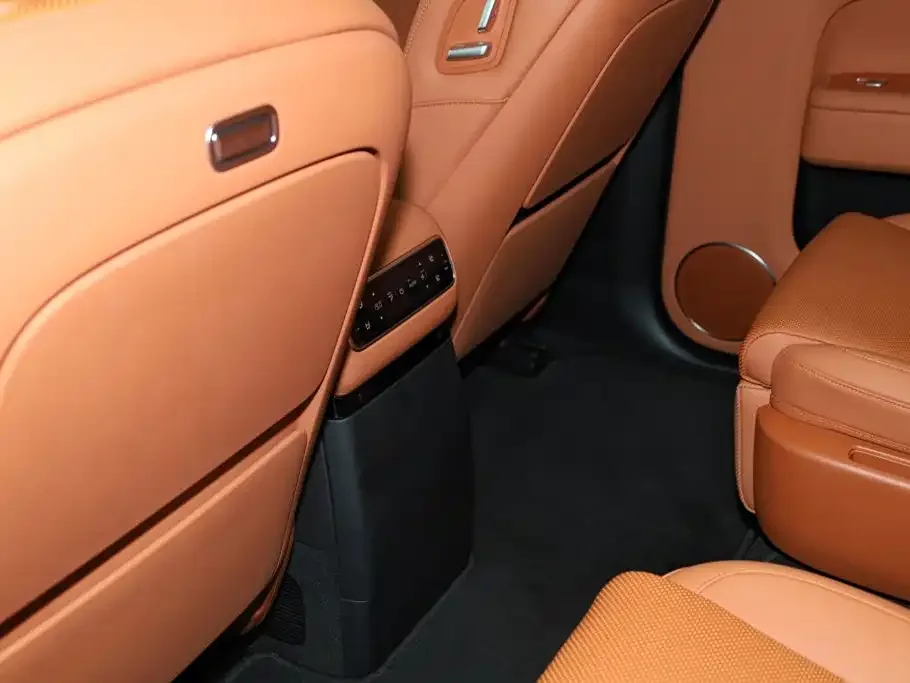 Li Auto Li Xiang L9 2025 Ultra Smart Renewal Edition — Фото автомобиля 28