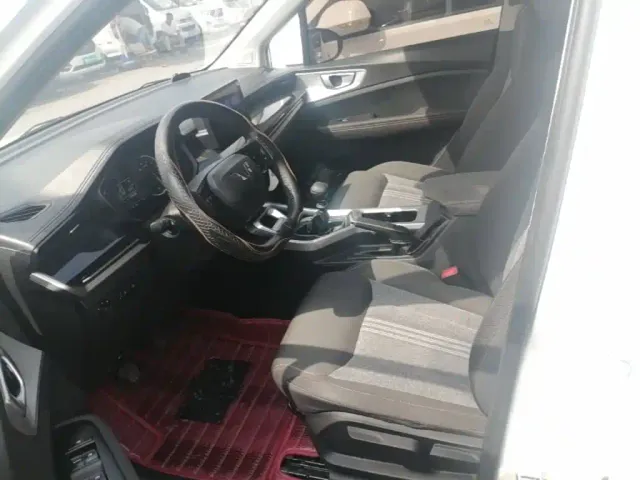 Wuling Jiachen — Фото автомобиля 14