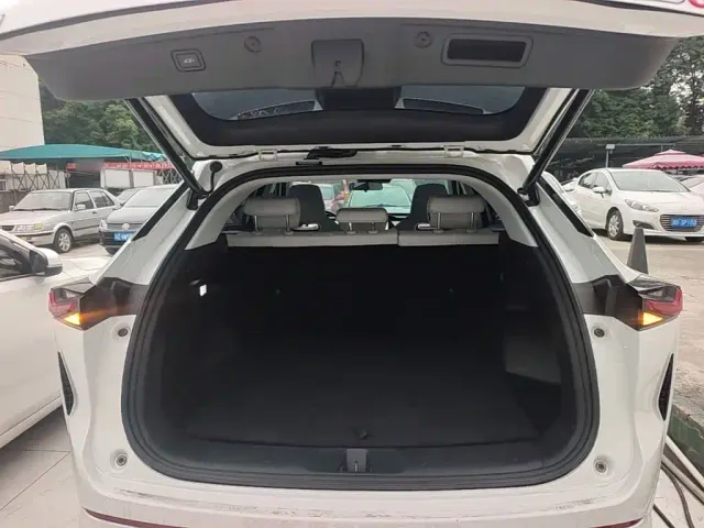 Changan Oshan Z6 EV — Фото автомобиля 14