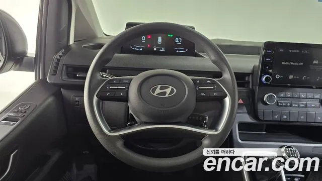 Hyundai Staria Staria Tourer 11 мест — Фото автомобиля 11