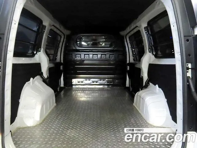 Hyundai Staria — Фото автомобиля 17