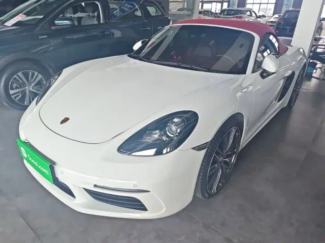 Фотография автомобиля — Porsche 718