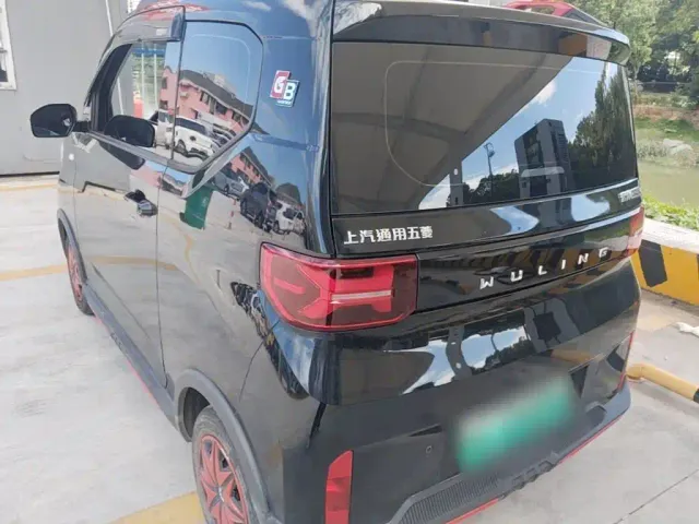 Wuling Hongguang Mini EV — Фото автомобиля 4