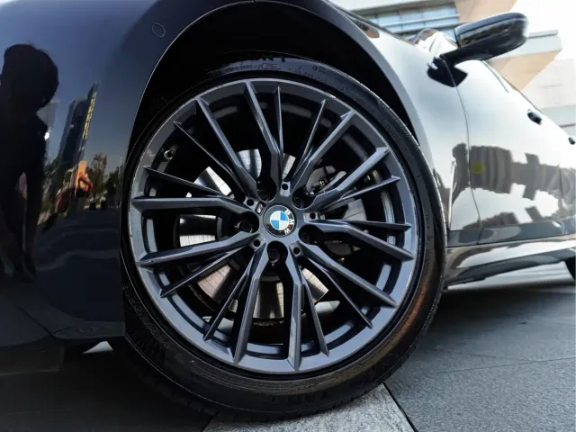 BMW 3 Series — Фото автомобиля 4