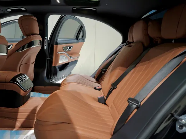 Mercedes-Benz S-Class — Фото автомобиля 4