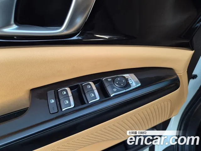 Kia Carnival Generation 4 — Фото автомобиля 13