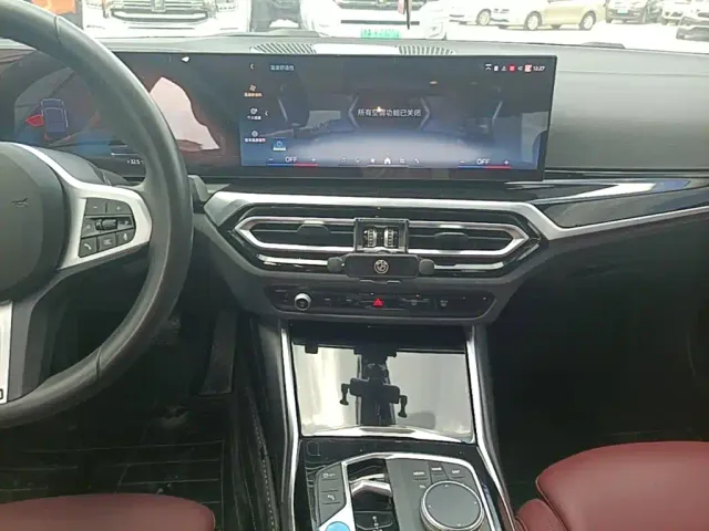 BMW i3 — Фото автомобиля 12