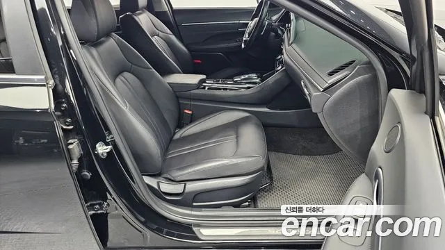Hyundai Sonata Sonata (DN8) 2.0 LPG(Для проката) — Фото автомобиля 12
