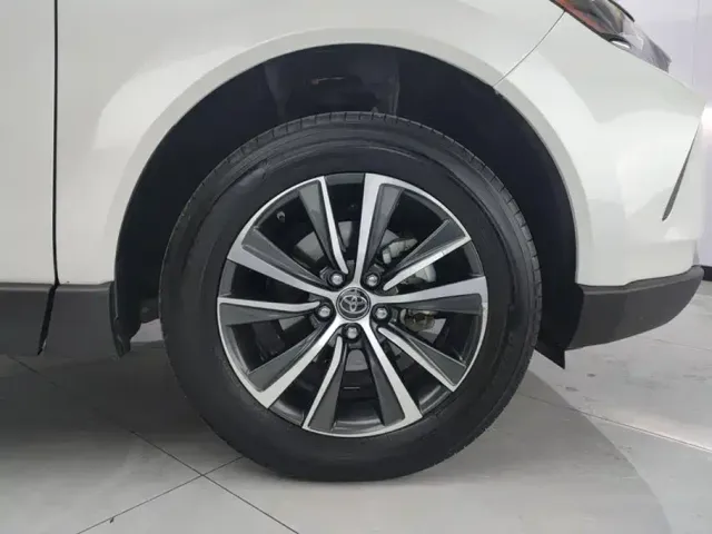 Toyota Harrier — Фото автомобиля 6