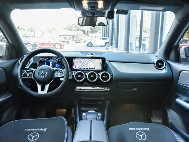 Mercedes-Benz GLA-Class — Фото автомобиля 14