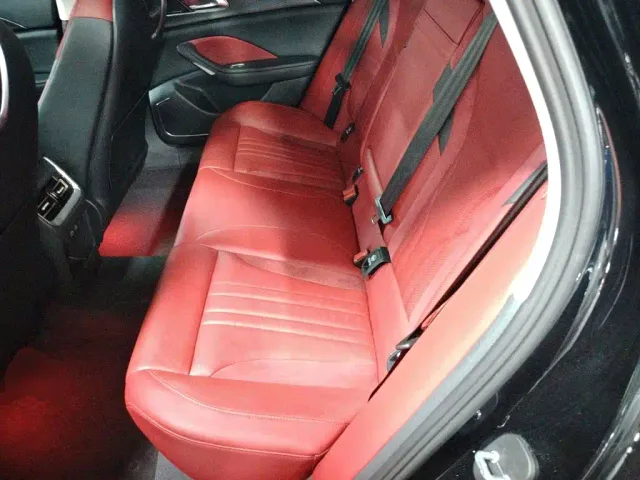 Hongqi H6 — Фото автомобиля 16