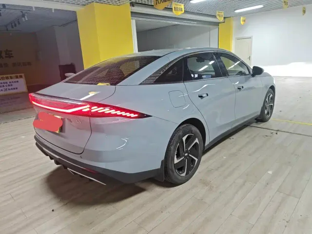 Geely Galaxy L6 — Фото автомобиля 3