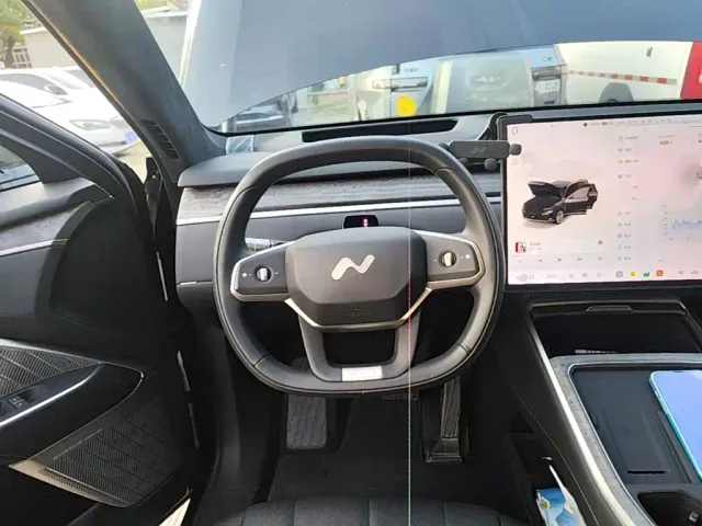 Onvo L90 — Фото автомобиля 10