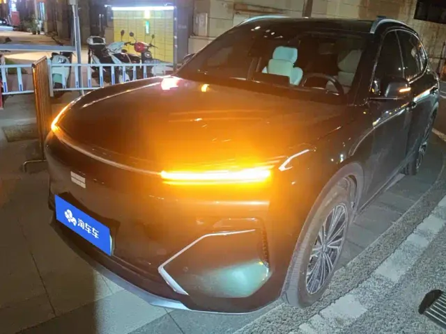 Фотография автомобиля — Geely Galaxy Starship 7 EM-i