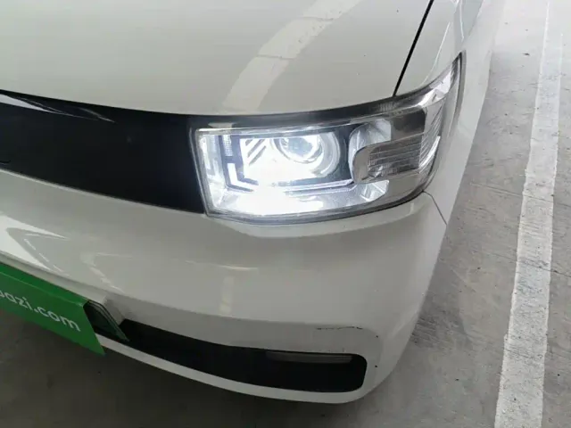 Wuling Hongguang Mini EV — Фото автомобиля 23