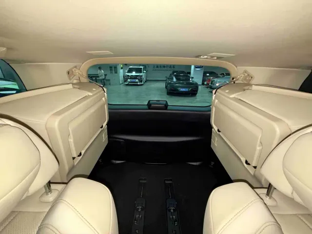 Toyota Vellfire — Фото автомобиля 26