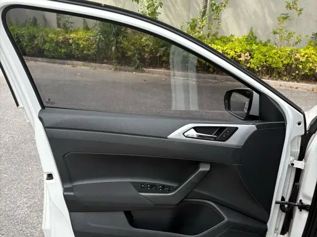 Volkswagen Polo 2023 Plus 1.5L Automatic Panorama Enjoyment Edition — Фото автомобиля 14