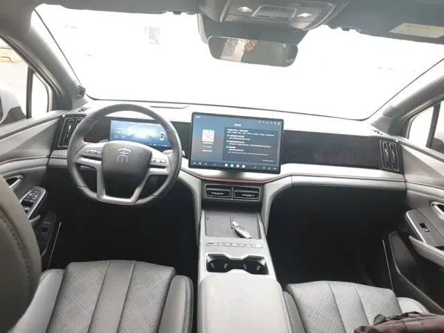 BYD Song L DM-i — Фото автомобиля 9